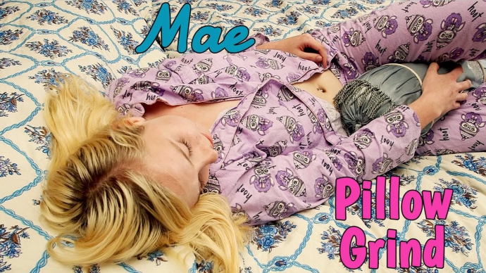 GirlsOutWest Mae Pillow Grind - 14 October 2015 (1080p)