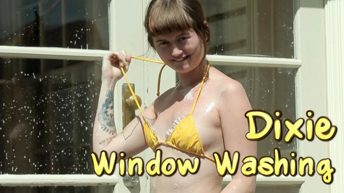 GirlsOutWest Dixie Window Washing - 19 December 2013 (1080p)
