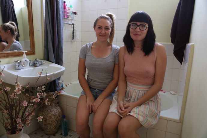 Ersties Keilyn and Marina 26-19 years - Lesbian (1080p/photo)