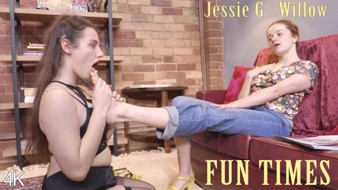 GirlsOutWest Jessie G & Willow Fun Times - 13 October 2018 (1080p)