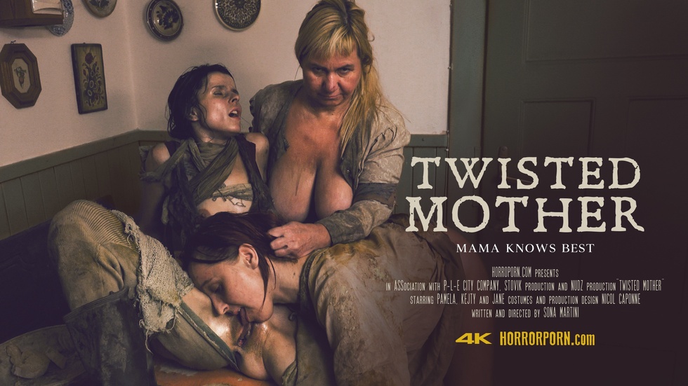 HorrorPorn Twisted mother