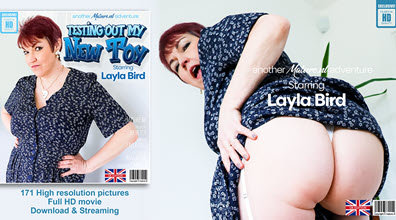 Mature.nl Layla Bird (EU) (56) - Cougar Layla Bird loves to play with her brand new toy - 26 May 2022 (1080p)