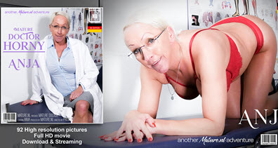 Mature.nl Anja (EU) (45) - Mature Doctor Anja is alone at her practise and gets horny - 11 August 2022 (1080p)