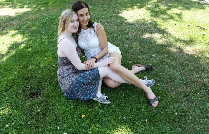 Ersties Tindra and Satine - Lesbian (720p/photo)
