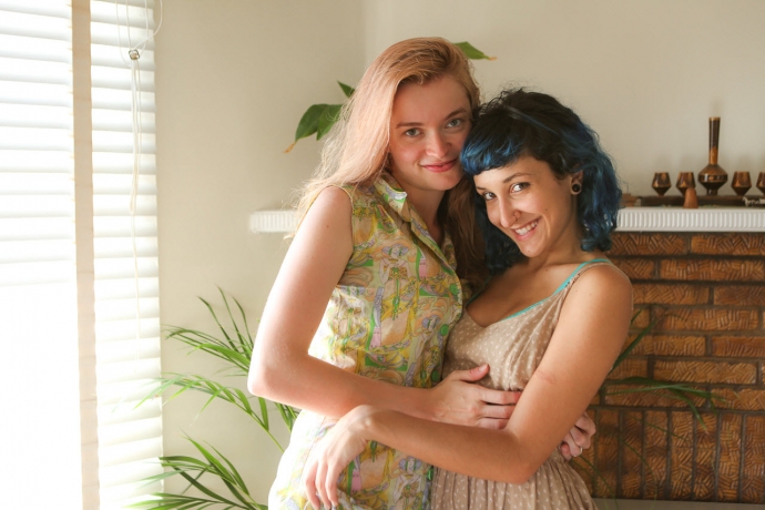Ersties Laney and Jay Elle 23-22 years - Lesbian (1080p/photo)