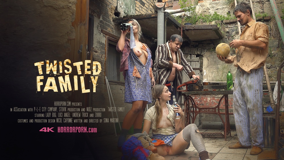HorrorPorn Twisted family