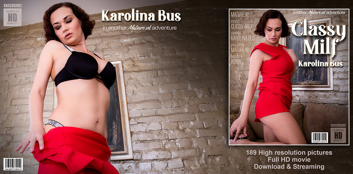 Mature.nl Karolina Bus (39) - Classy MILF Karolina Bus loves to play with herself