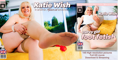 Mature.nl Katie Wish (EU) (63) - Big breasted Katie Welsh is a hot curvy British granny who loves fooling around with her feet - 29 July 2023