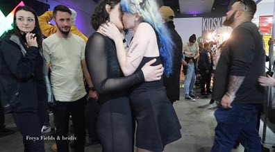 Freya Fields Public Makeout and Oil with Heidiv - 1 December 2019