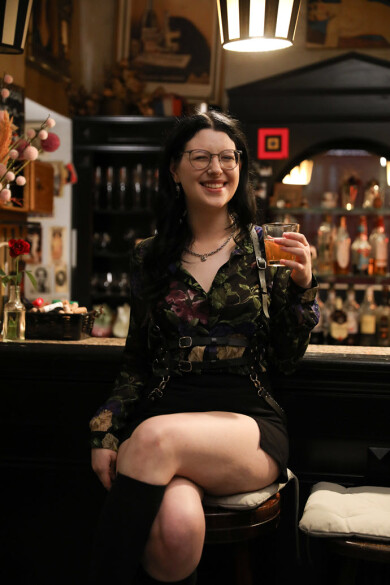 Ersties Melli and Mia T - Role Play: Bartender Edition