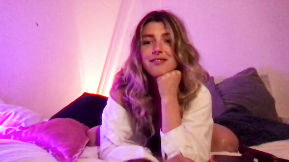 Ersties Gia G - Queen of Minions