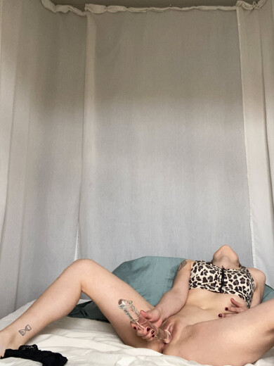 Ersties Sarah K - Her Sweet Time