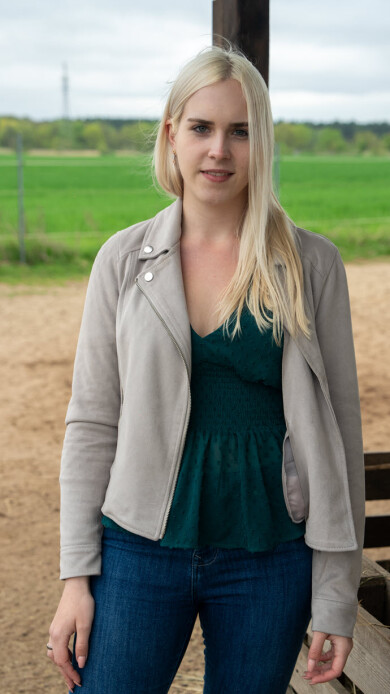 Ersties Catherine D - Hot and Cold