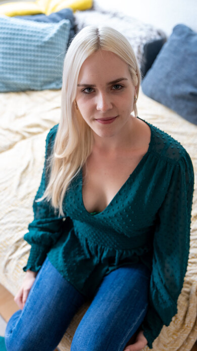 Ersties Catherine D - Hot and Cold