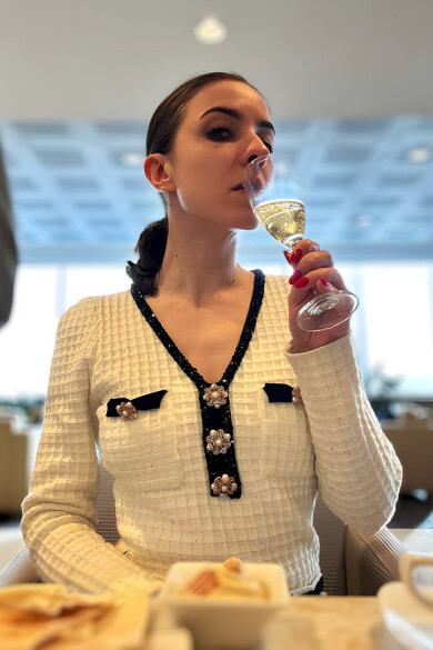 Ersties Luna C - Time for Tea and Orgasms