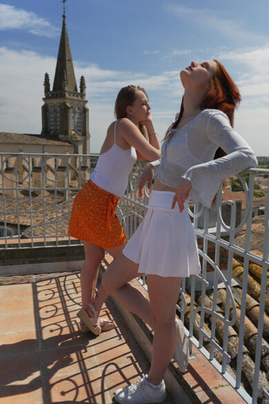 Ersties Alice E and Alice N - Sunny Smiles