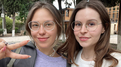 Ersties Daniela and Selvaggia - Science of Flirting