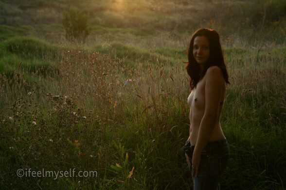 Ifeelmyself runaway by Mostrina