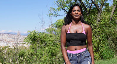 Ersties Suraya - Unwrapped and Oiled-Up