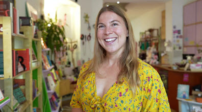 Ersties Sarah R - Glass Vibes and Seduction