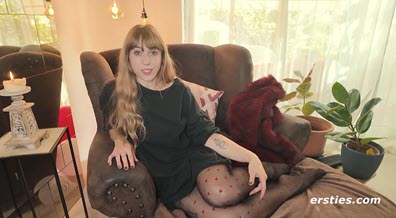 Ersties Dina - The Arousing Nylon