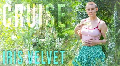 GirlsOutWest Iris Velvet - Cruise