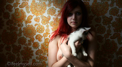 IFeelMyself one hot night by Pearline