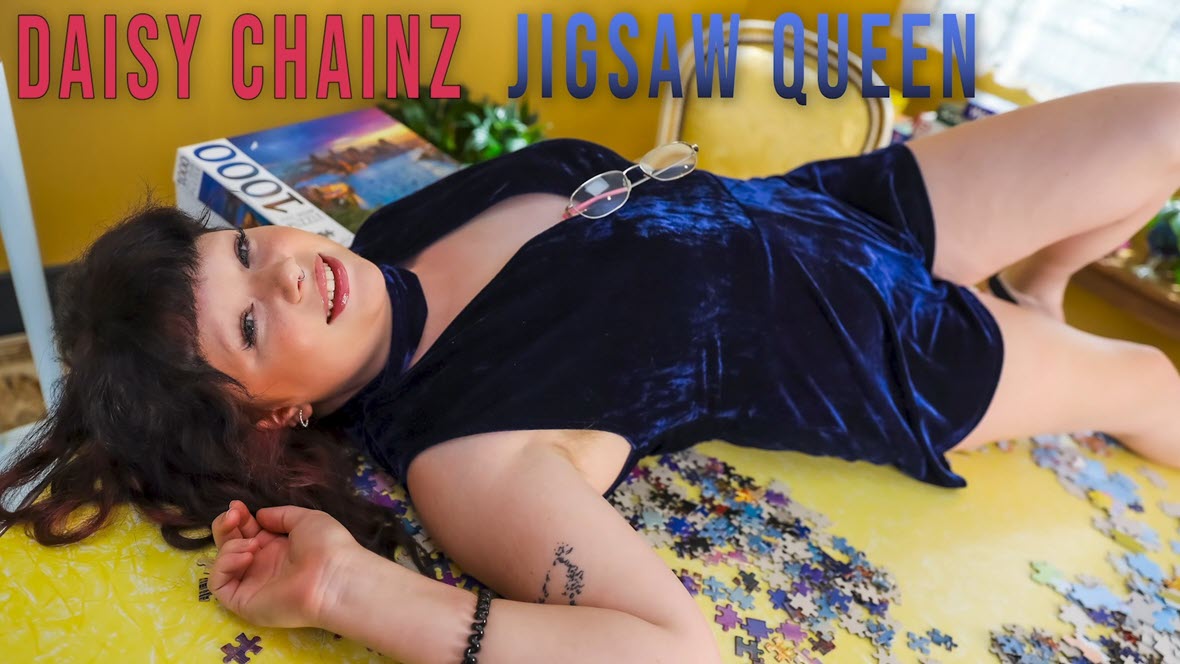 GirlsOutWest Daisy Chainz - Jigsaw Queen