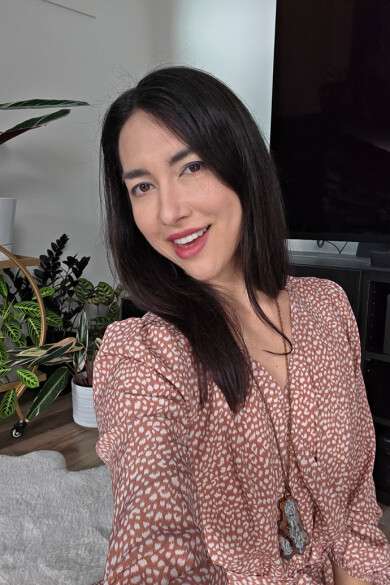 Ersties Isabel L - Pussy-Gripping Pleasure
