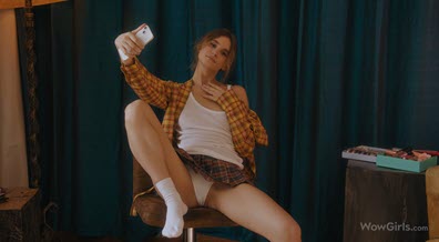 WowGirls Mia Bloom - Nudes For You